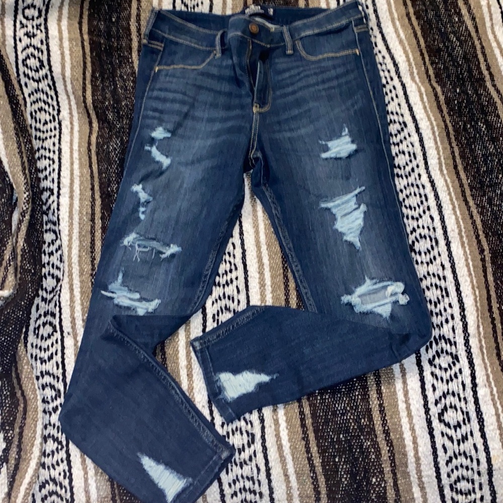 hollister high rise jeans size W30 L26.